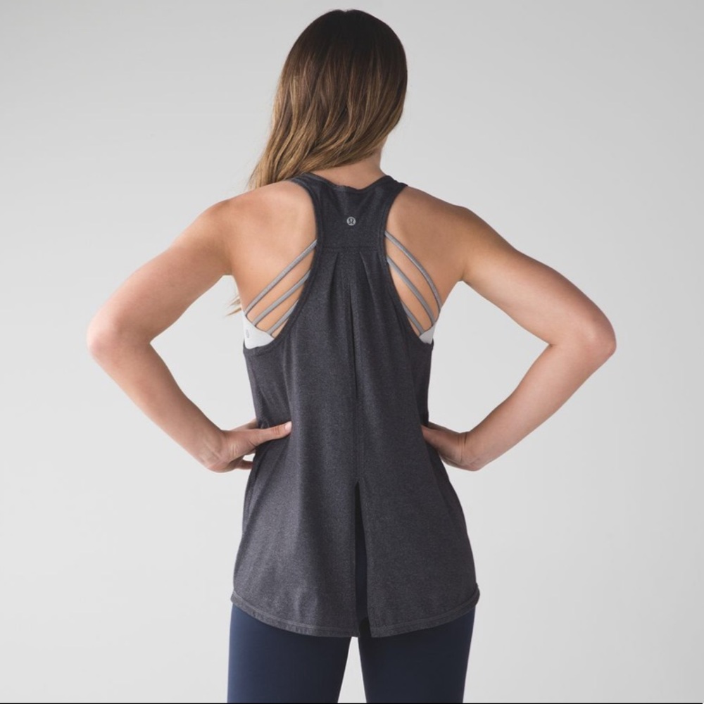 EUC Lululemon Salute The Sun Tank in size 6